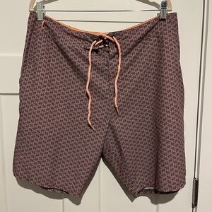 AFTCO Gray and Pink Patterned Board Shorts